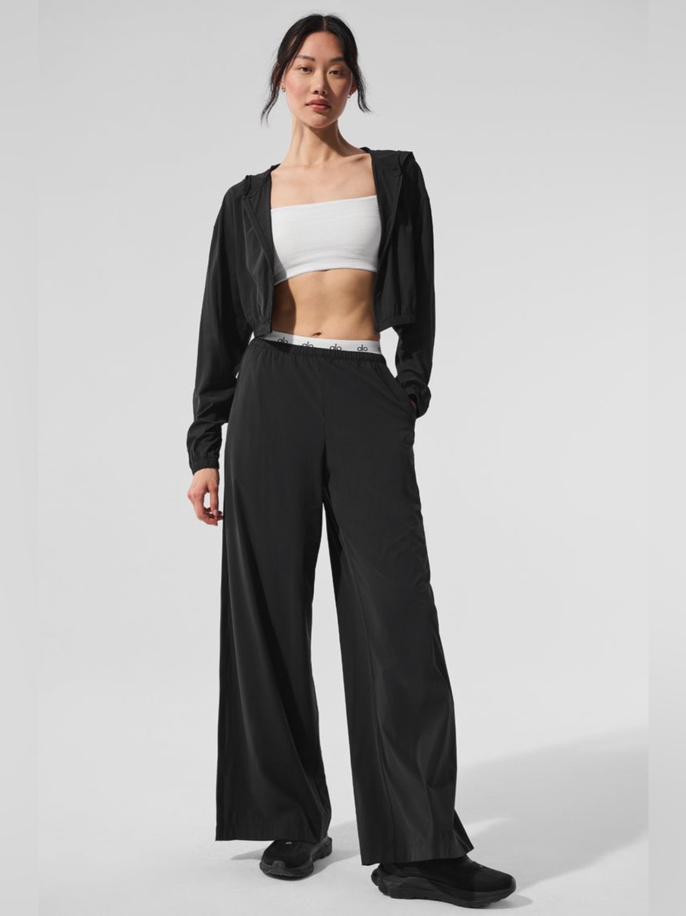 Alo Yoga 33" Inseam Breezy Wide Leg Pant Long Length Black Size Medium EUC
